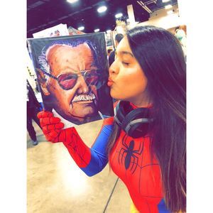 Meet your Posher, Andrea